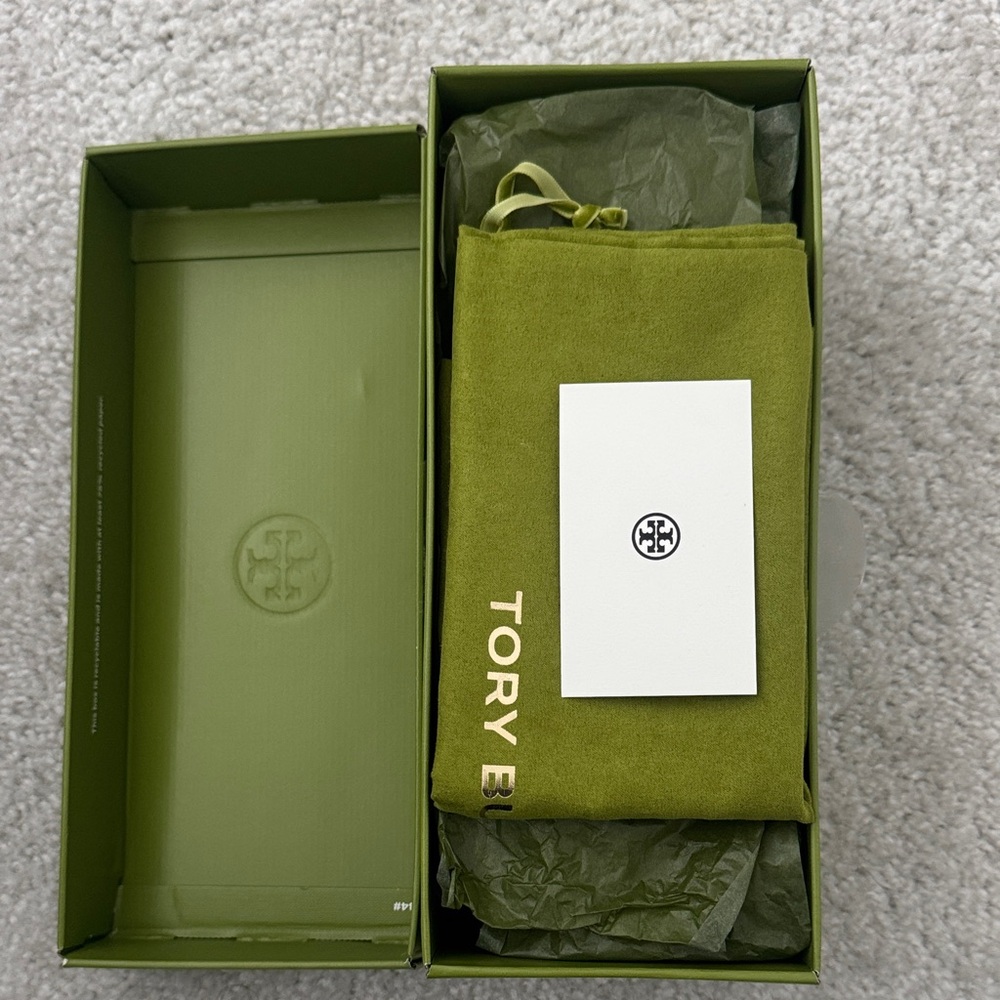 Tory Burch Women's Ines Leather Flat Slide, Tan, Size 6 & 7 Available - NWT - Picture 2 of 6